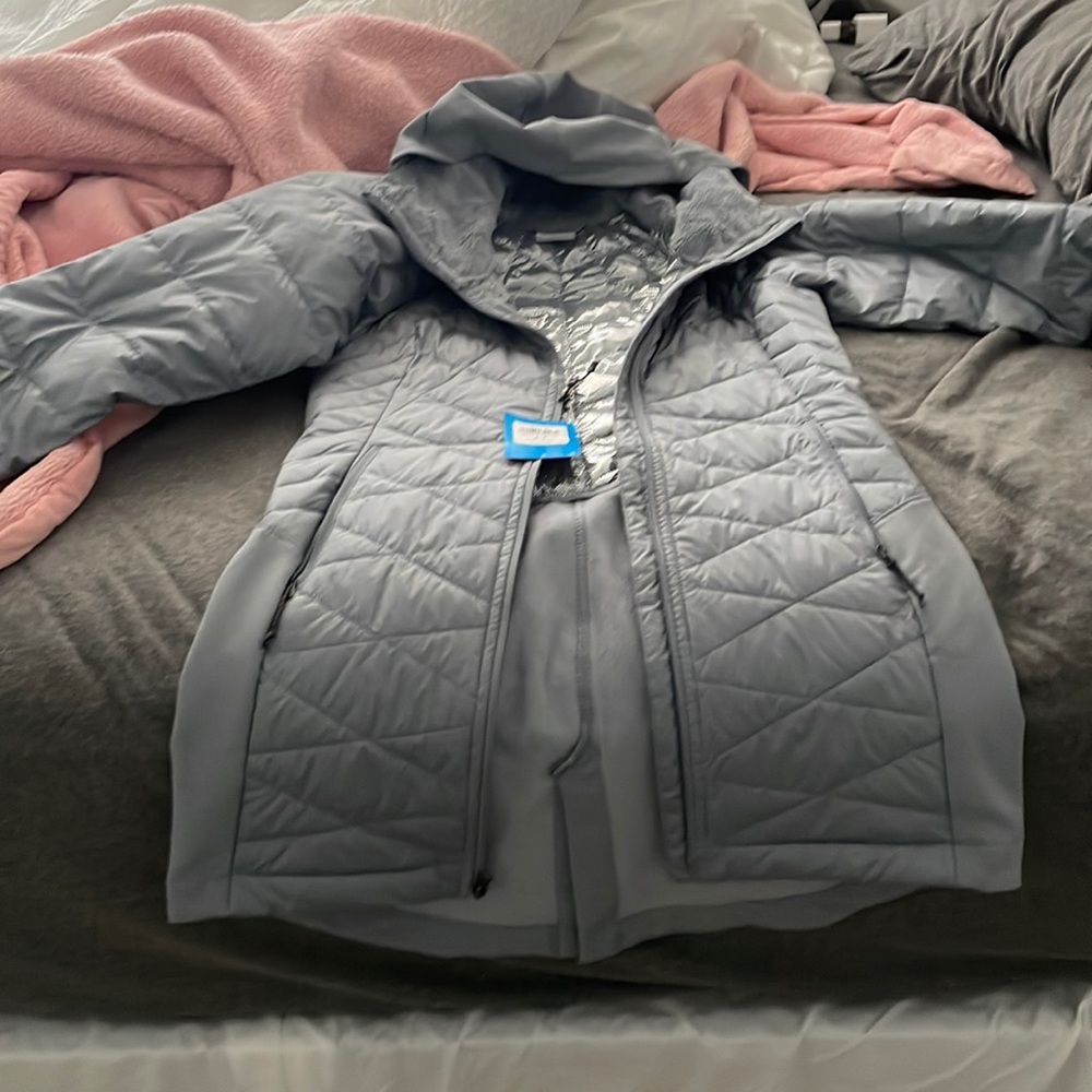 Columbia Women’s small gray jacket never worn with tags